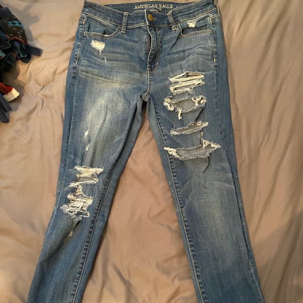 Size 10 Regular American Eagle ripped high rise jegging